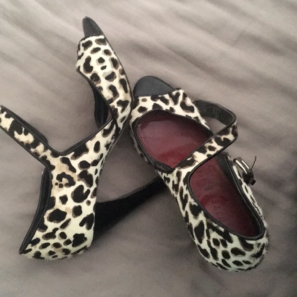 Leopard print heels -fur!